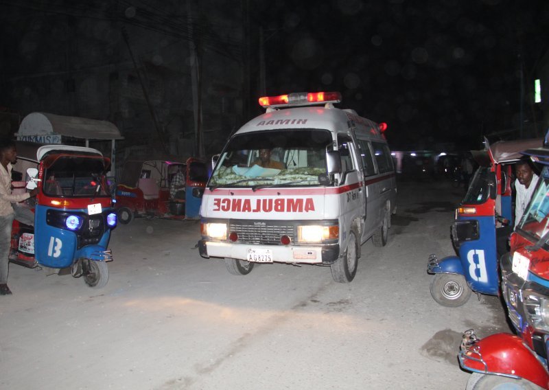 U napadu kamiona bombe u Somaliji poginulo 15, a ranjeno 40 osoba
