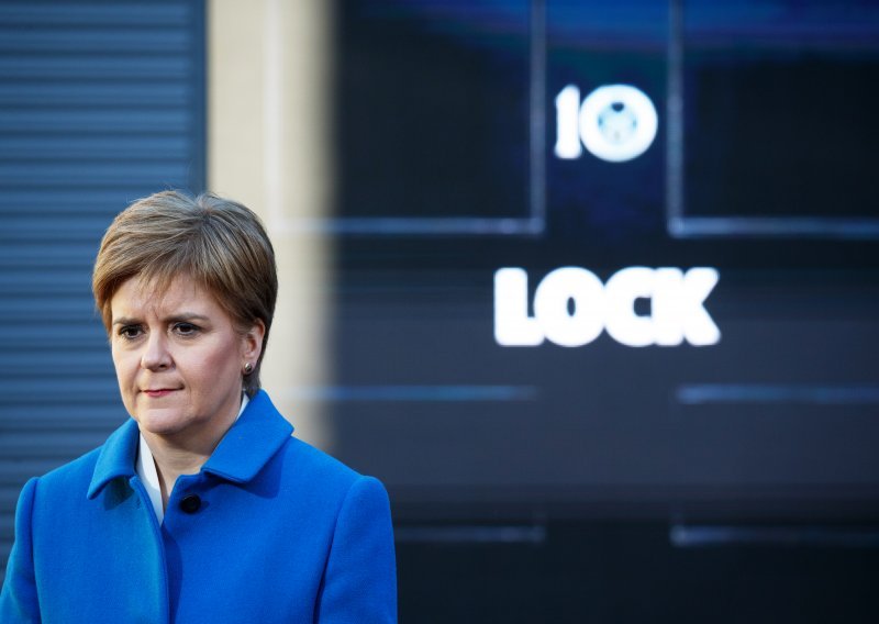 Bivša škotska premijerka puštena iz pritvora, tvrdi da je nedužna