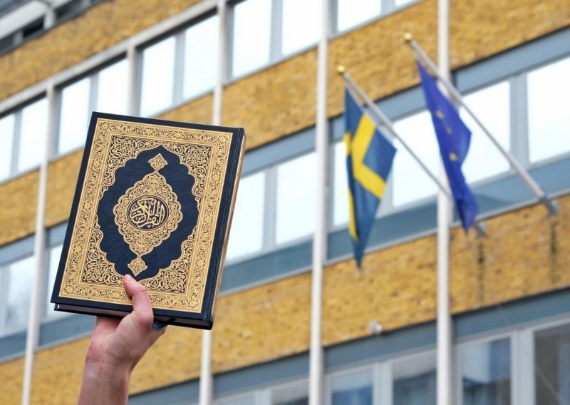 Nakon paljenja Kurana u Švedskoj OIC pozvao na akciju sprečavanja novog spaljivanja