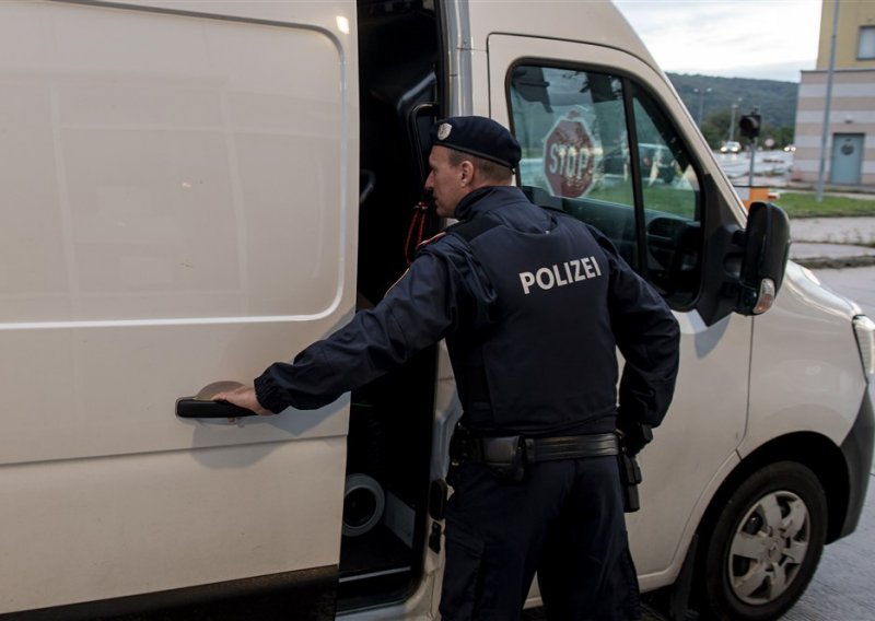 Policija spriječila napad na Povorku ponosa u Beču