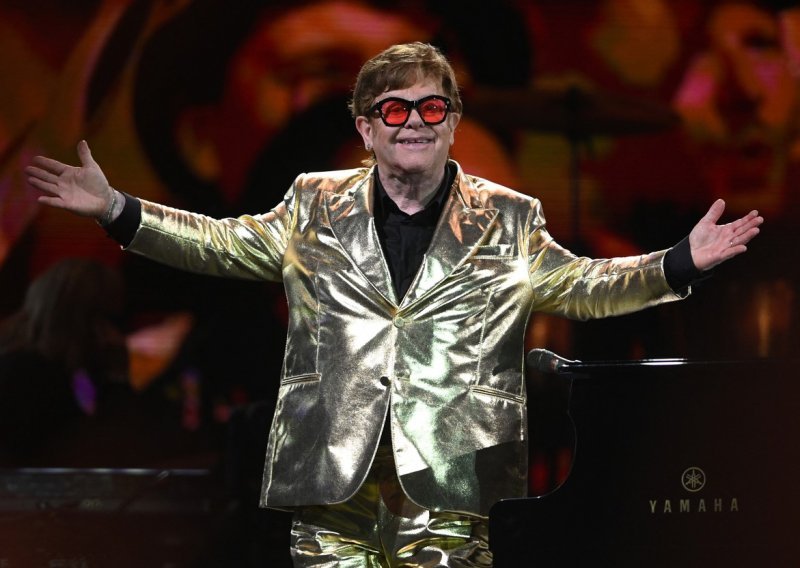 Posljednji nastup u Engleskoj: Elton John oduševio nastupom na Glastonburyju