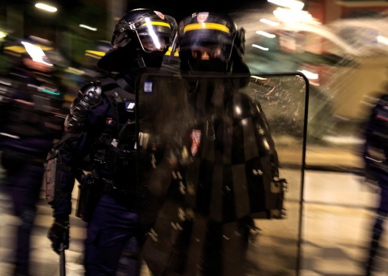 Pariška policija zabranila planirani prosvjed protiv policijskog nasilja