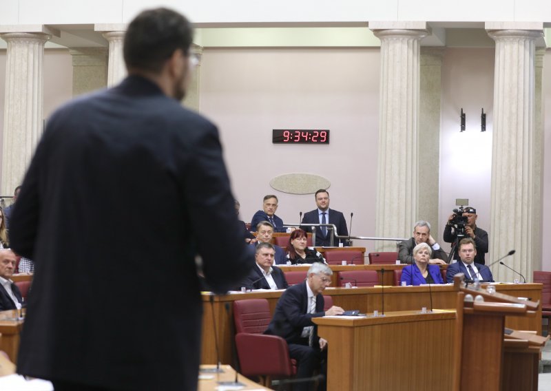 Saborski zastupnici traže da se Milanović i Plenković dogovore oko čelnika VSOA-e