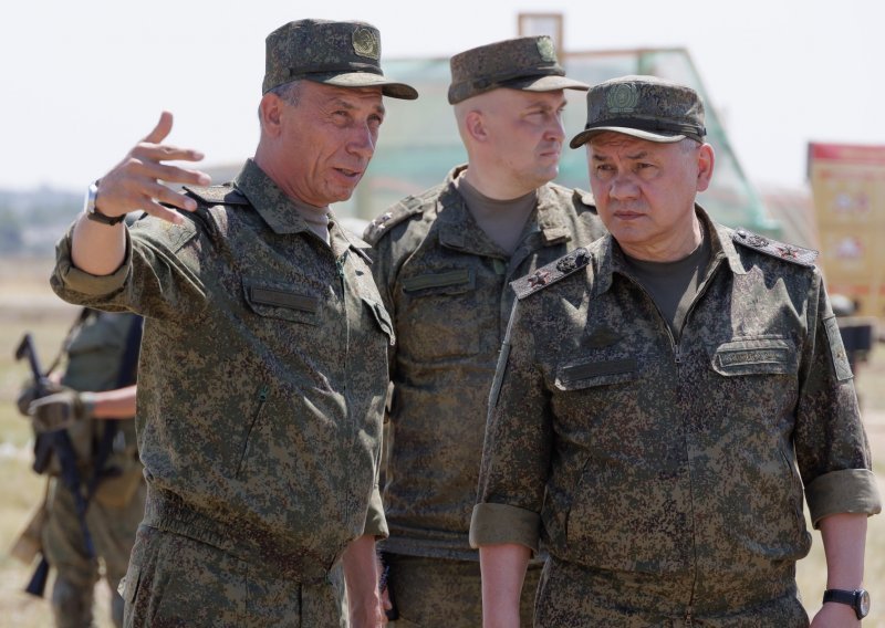 Ruski ministar obrane Sergej Šojgu u posjetu snagama u Ukrajini