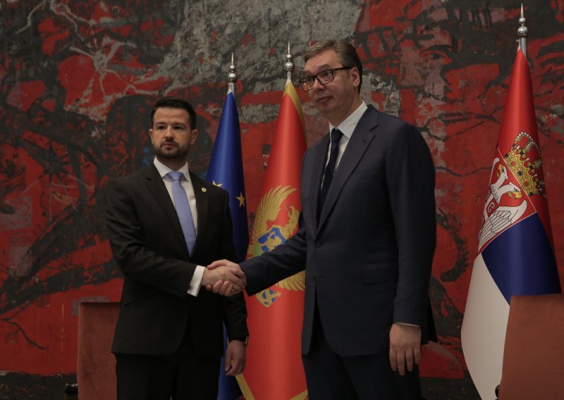 Unatoč neslaganjima oko Kosova Srbija i Crna Gora su spremne jačati veze