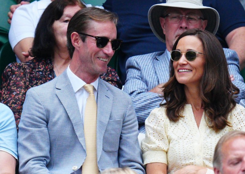 Pogledajte tko je sve u Wimbledonu; kraljica Camilla, princ Albert II, Pippa...