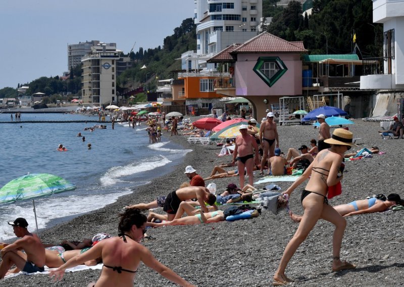 Ruski dužnosnici osuđeni na ljetovanje u dačama i domaćim odmaralištima: 'Dobro je, ali...'