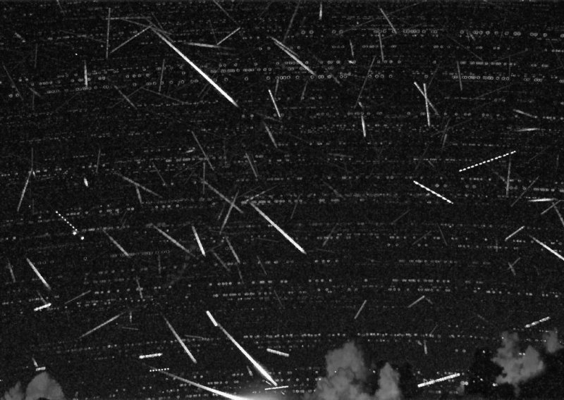 Pogledajte snimke meteora bolida koji je sinoć zabljesnuo nad Hrvatskom