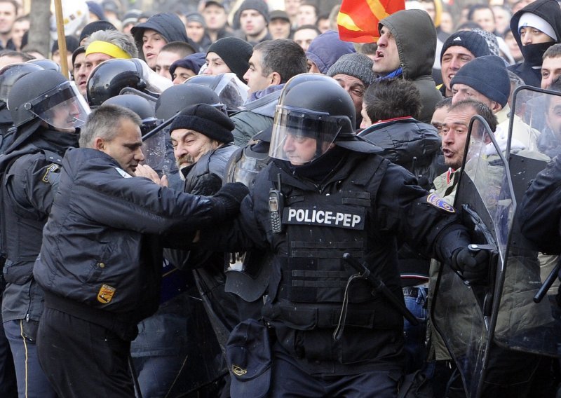 Na ulicama Skopja više od 7.000 prosvjednika