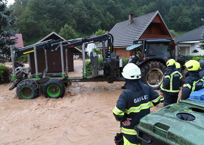 U poplavama u Sloveniji poginulo šest osoba, šteta 500 milijuna eura