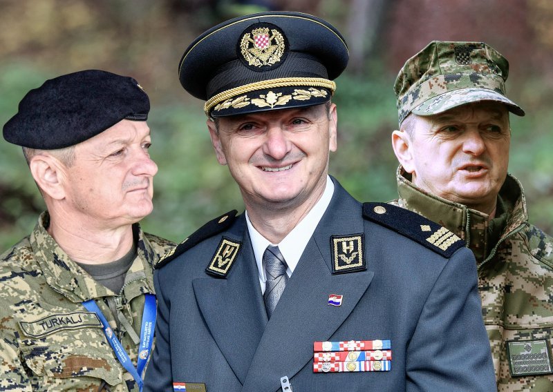 Ne propadne li dogovor, general Turkalj bit će novi ravnatelj VSOA-e: Evo tko je on