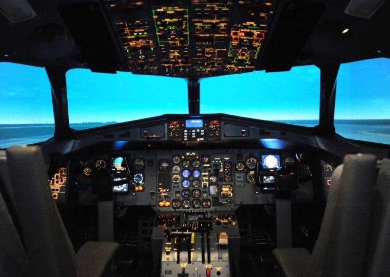 NYT: Ruta nestalog Boeinga reprogramirana u kokpitu