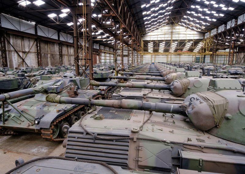 Njemačka od trgovca oružjem kupila 49 polovnih Leoparda, idu u Ukrajinu