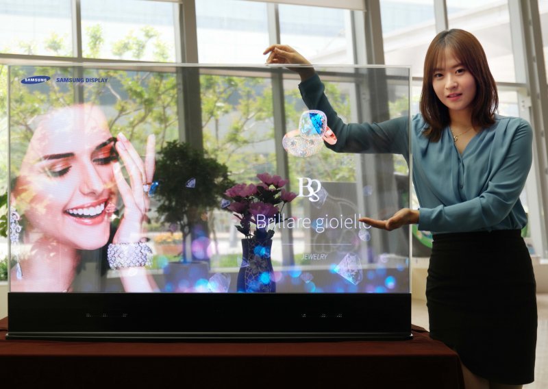 Samsung ima potpuno prozirni divovski zaslon