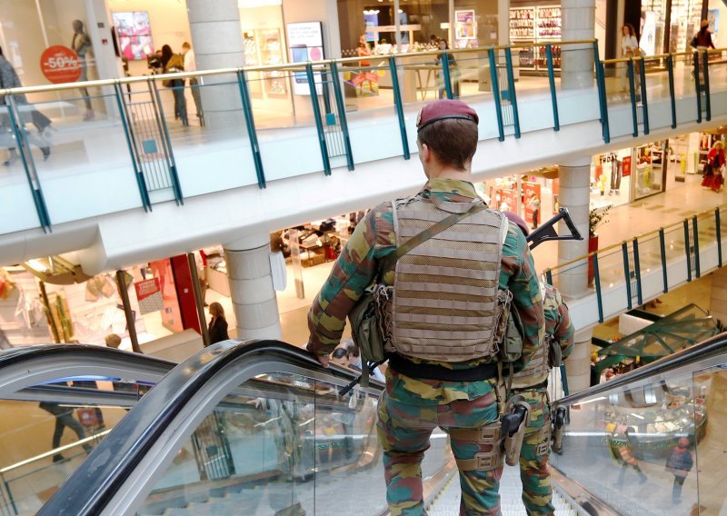 Bruxelles: Uhićeni muškarac imao je lažni pojas s eksplozivom