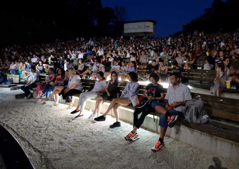 Ljetna pozornica Tuškanac prikazuje hitove koji su obilježili ljeto