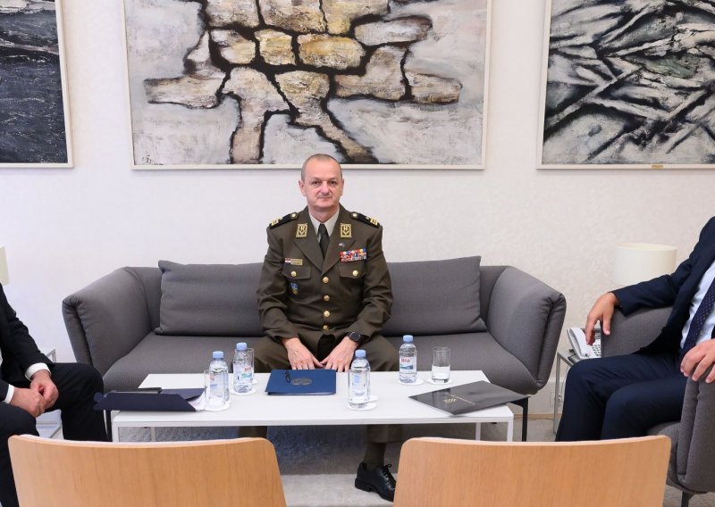 Plenković razgovarao s Ivanom Turkaljem, novim ravnateljem VSOA-e