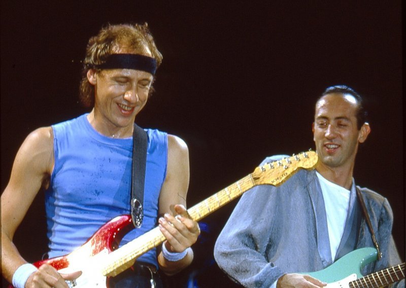 U 68. godini života preminuo gitarist Dire Straitsa