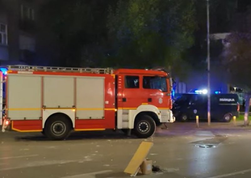 U snažnoj eksploziji u stambenoj zgradi u Srbiji najmanje jedna osoba poginula