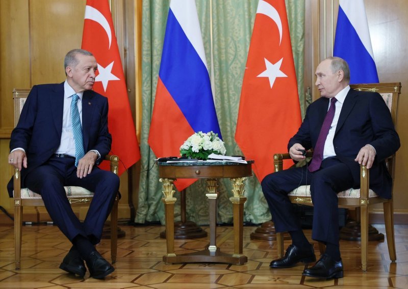 Putin razgovarao s Erdoganom: Ovo je uvjet za obnovu sporazuma o žitu