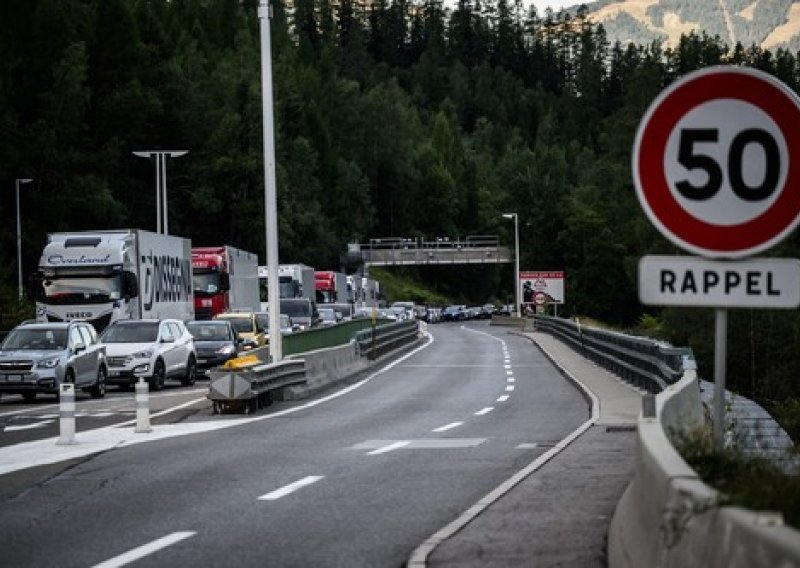 Italija i Francuska odgađaju zatvaranje tunela Mont Blanc za godinu dana