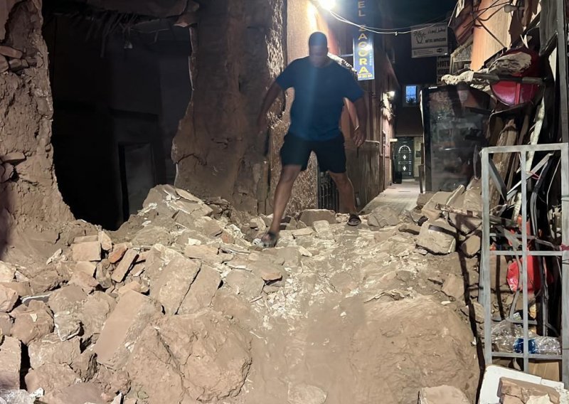 Potres u Maroku usmrtio više od 1.300 ljudi