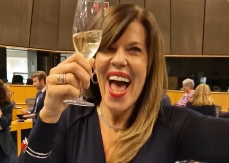 Borzan otvorila šampanjac: 'Osigurala sam fenomenalan zakon'