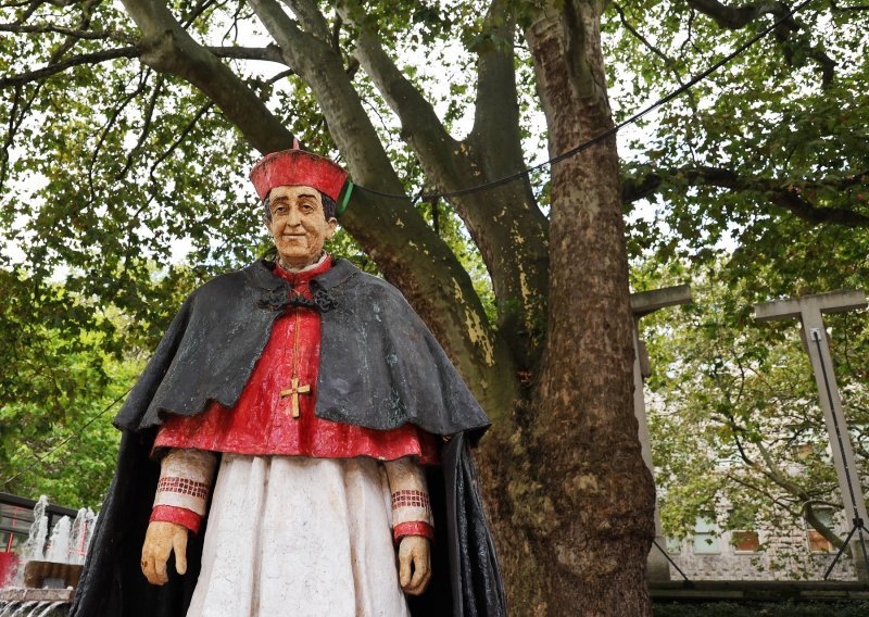 Essen uklanja spomenik kardinalu, zamijenit će ga spomen područjem za žrtve
