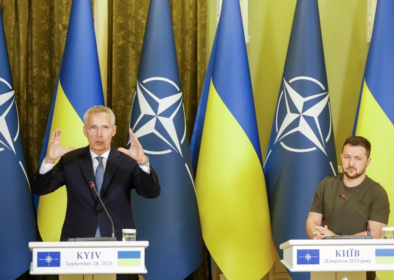 Šef NATO-a u Kijevu: Ukrajinske snage 'postupno osvajaju teren'