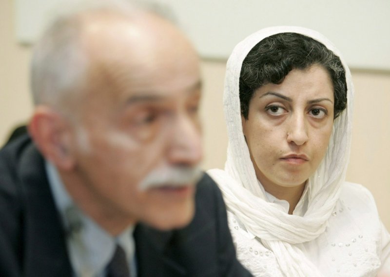 Dodjelu Nobelove nagrade iranskoj aktivistici Teheran nazvao politiziranjem