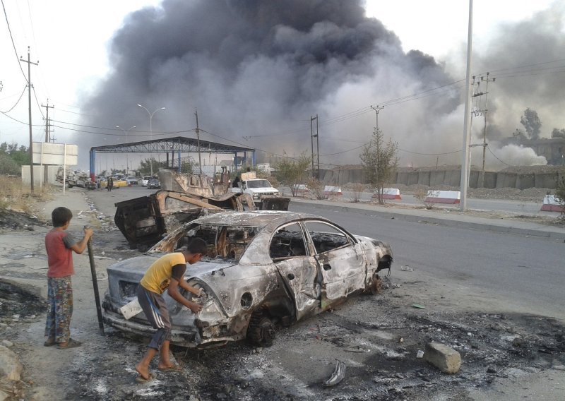 Pentagon priznao da je najmanje 105 civila ubijeno u bombardiranju Mosula