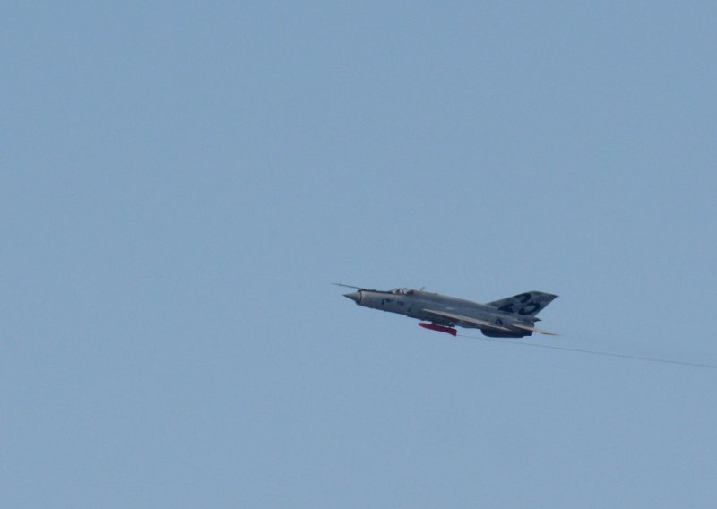 Prelet MiG-ova 21 iznad Ivanić-Grada u čast Rudolfu Perešinu