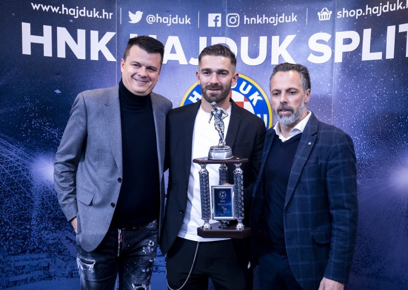 Hajdukov sportski direktor Nikoličius poslao je poruku Torcidi