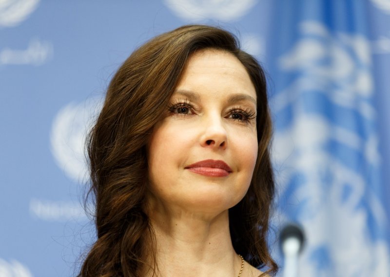 Život Ashley Judd obilježili seksualno zlostavljanje i incest