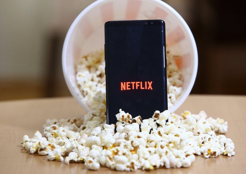 Netflix mijenja način prikazivanja reklama, uvodi i nagrade za 'binge-watching'