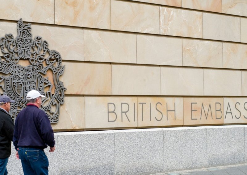 Djelatnici britanskog veleposlanstva povučeni iz Libanona u jeku sukoba u Gazi