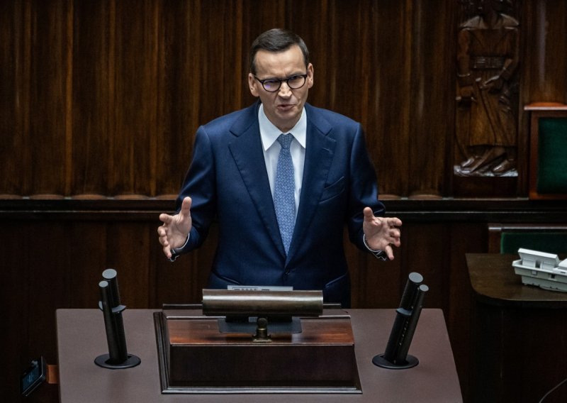 Poljska nacionalistička vlada podnijela ostavku