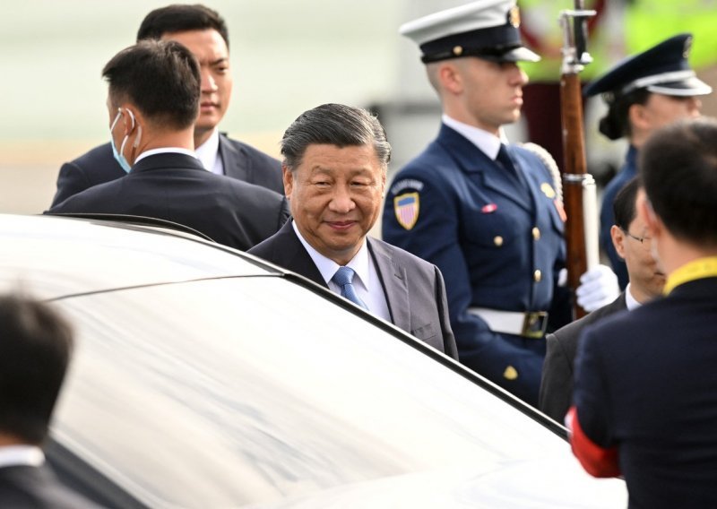 Xi Jinping stigao u SAD, sastat će se s Bidenom na tajnoj lokaciji