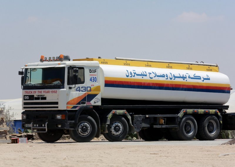 Prvi kamion s gorivom stiže u Pojas Gaze iz Egipta, ali ne i za bolnice