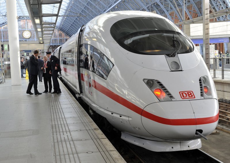 U Njemačkoj zbog štrajka strojovođa paraliziran željeznički promet
