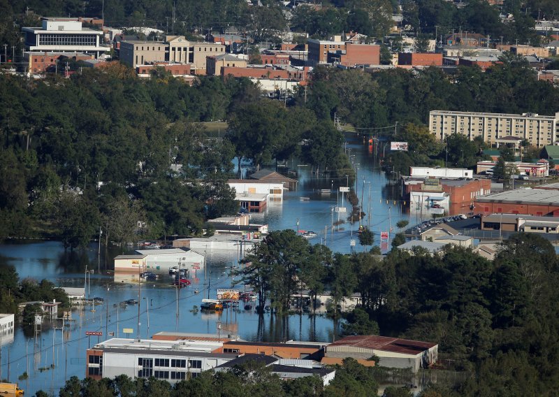 Velike poplave u Sjevernoj Karolini nakon uragana Matthewa