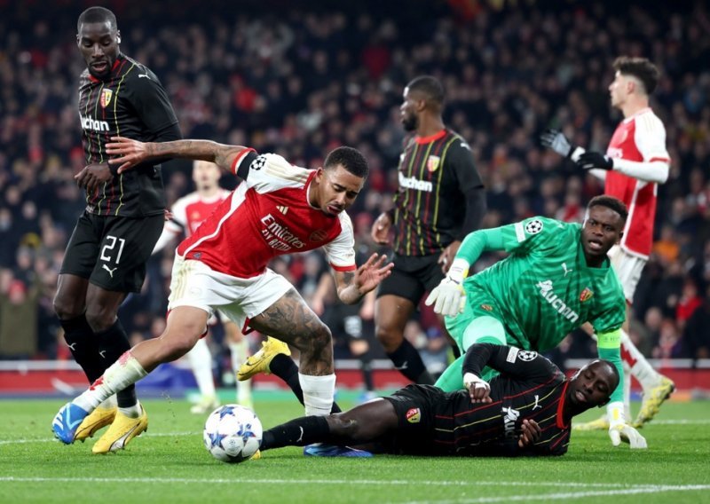 Arsenal demolirao nemoćni Lens i utrpao mu čak šest golova