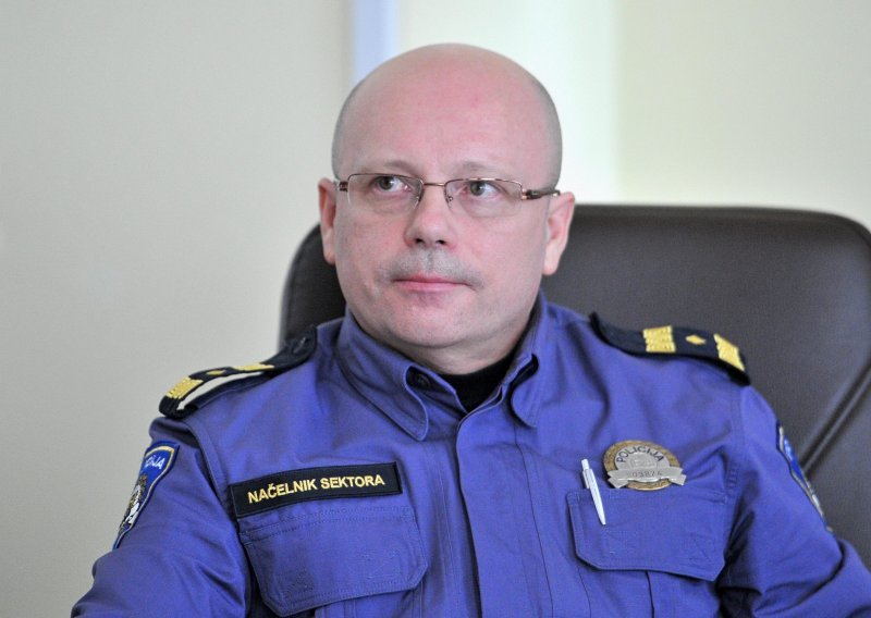 Načelnik u zagrebačkoj policiji krivudao po cesti, odbio alkotest pa isključen iz službe