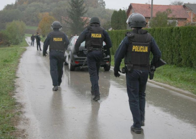 Policija je mogla spriječiti masakr u Karlovcu?