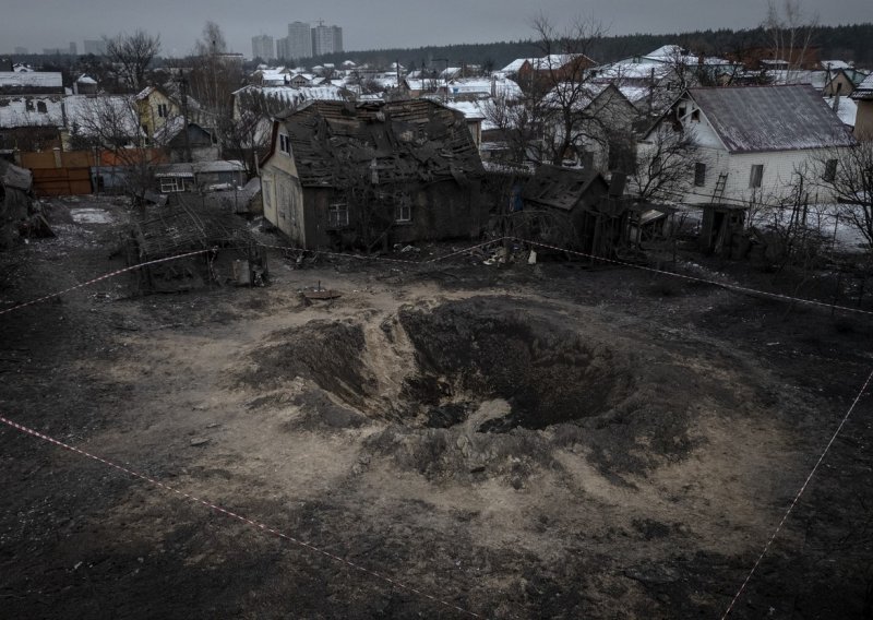 SAD uveo nove sankcije zbog rata u Ukrajini, na meti banke, rudarski sektor