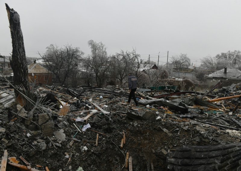 Ukrajinski vijećnik aktivirao bombe u seoskom vijeću, 26 ozlijeđenih