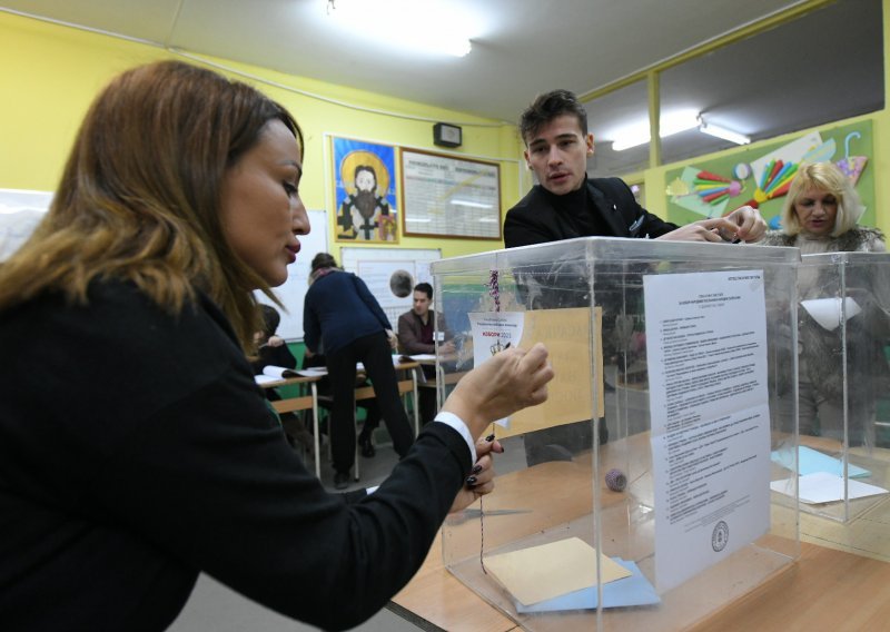 Na izborima u Srbiji mnoge nepravilnosti, za muljaže se koristi 'bugarski vlak'