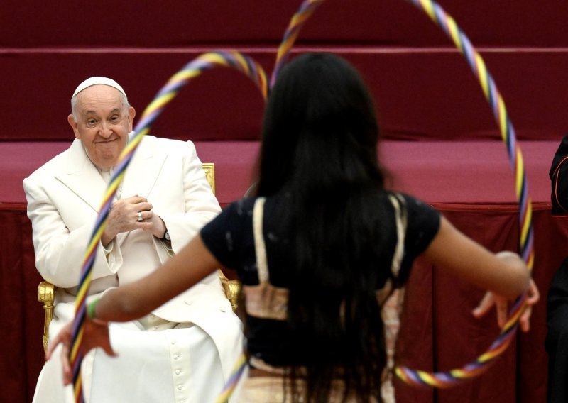 Pogledajte kako je papa Franjo proslavio 87. rođendan
