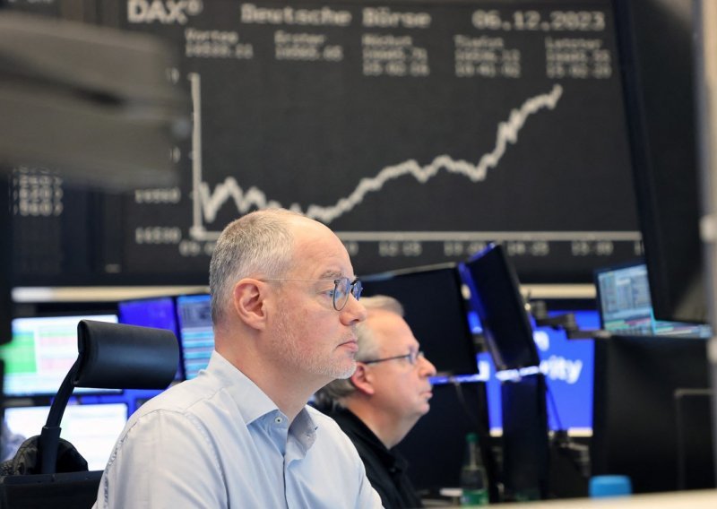 Na Wall Streetu novi rekordi, europski ulagači oprezniji