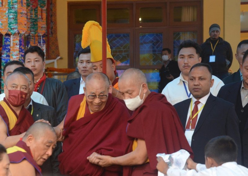 Dalaj lama: Suosjećanje i unutarnji mir mogu izliječiti svijet u 2024.